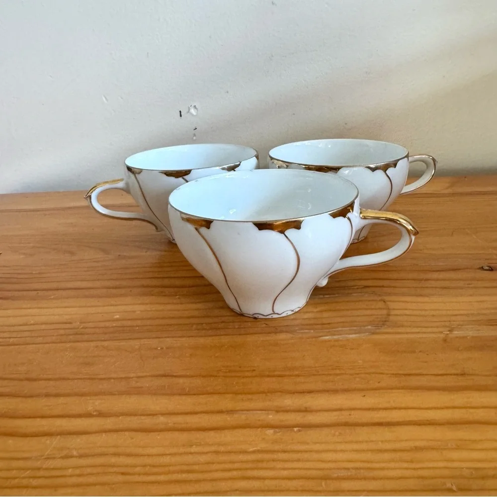 Vintage Yamaka Tea Cup with Gold Swirl Accents Japan Set of 3